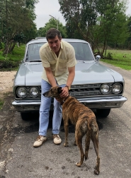 Matt Rippy with Arlo in GLÓRIA  on Netflix