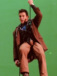 Matt-Rippy-Roboshark-green-screen